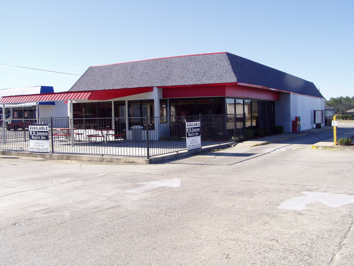 for sale 66 S Tallahassee St, Hazlehurst, GA 31539